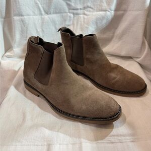 Abound Men's Tan Suede Chukka Boots